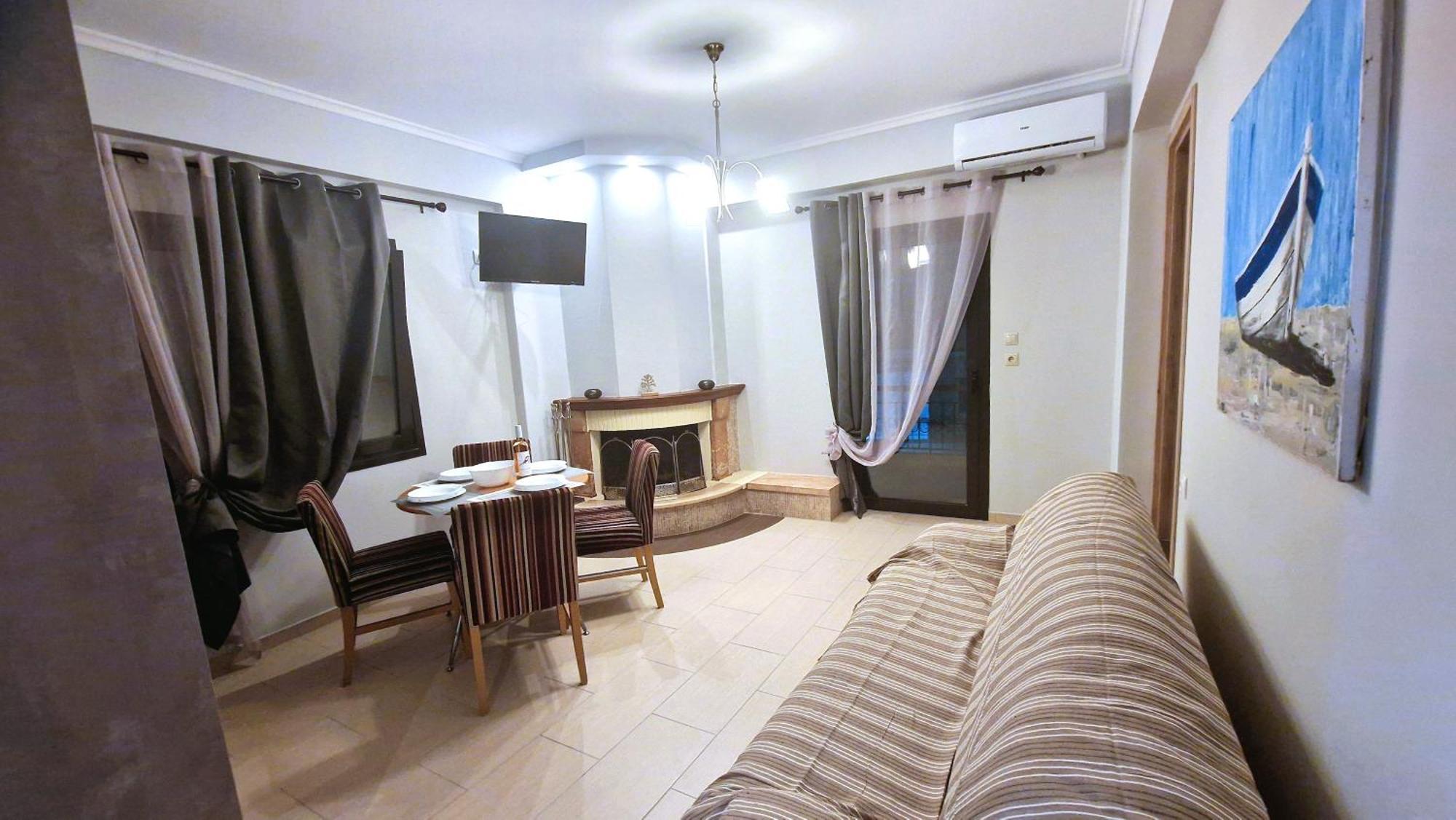 My Afytos Balcony Apartment Bagian luar foto