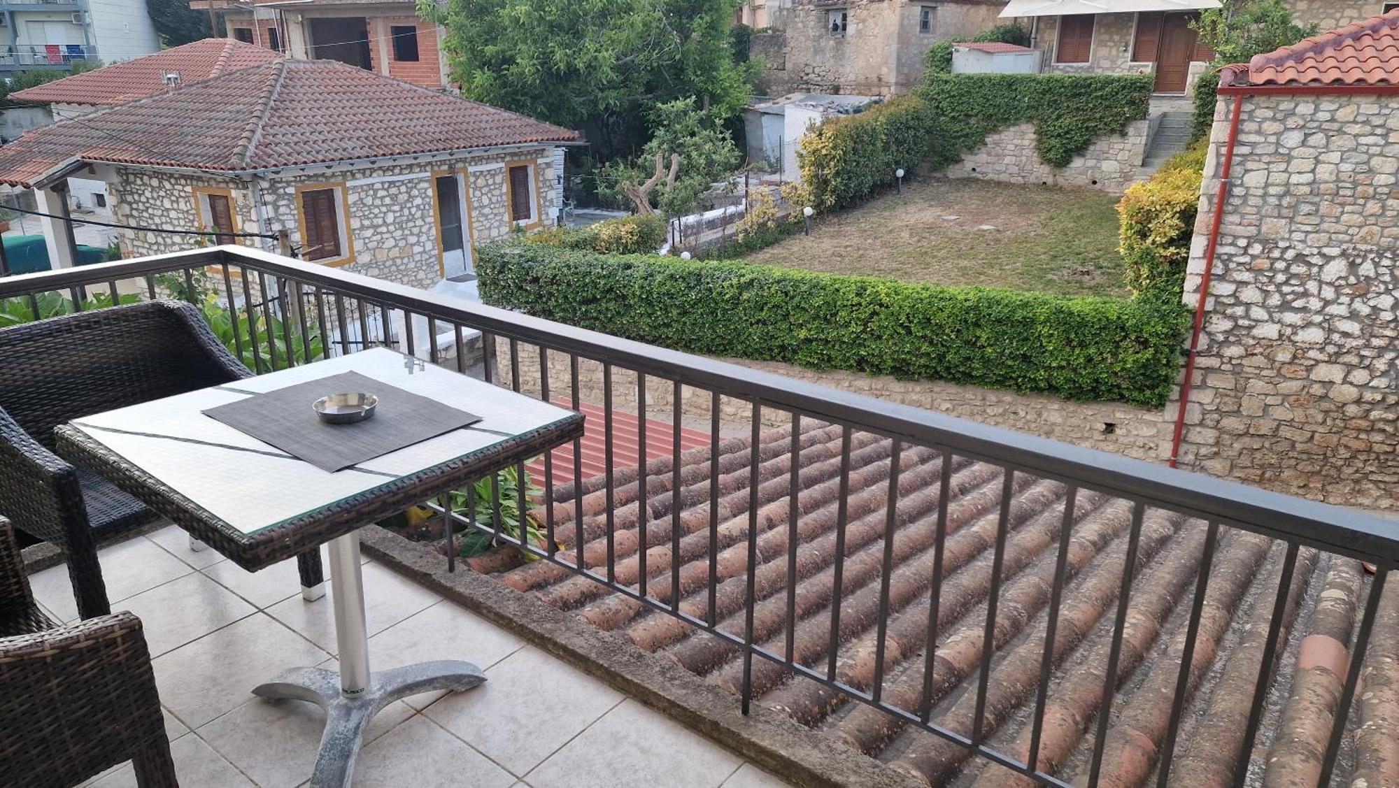 My Afytos Balcony Apartment Ruang foto